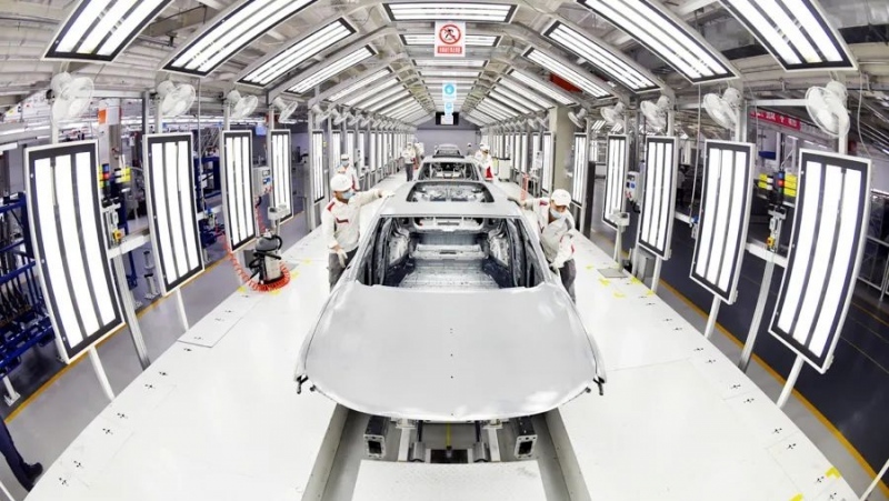 2020年共生产351995辆 一汽集团2021生产目标为64万辆